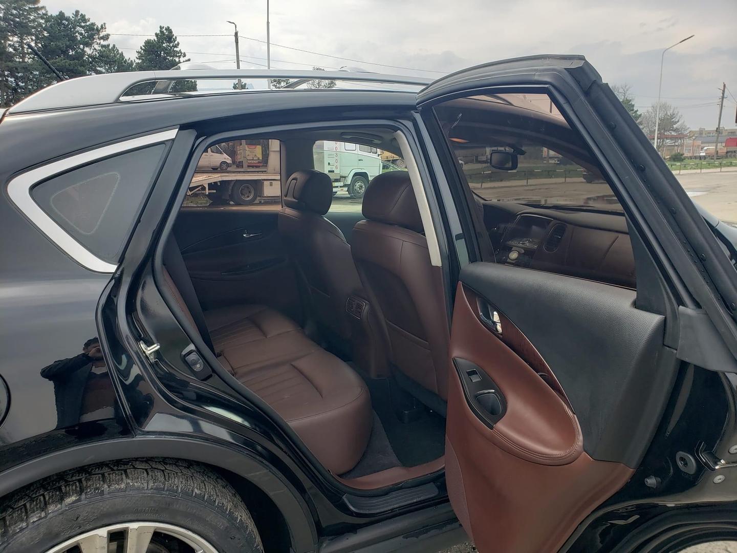 Infiniti EX37