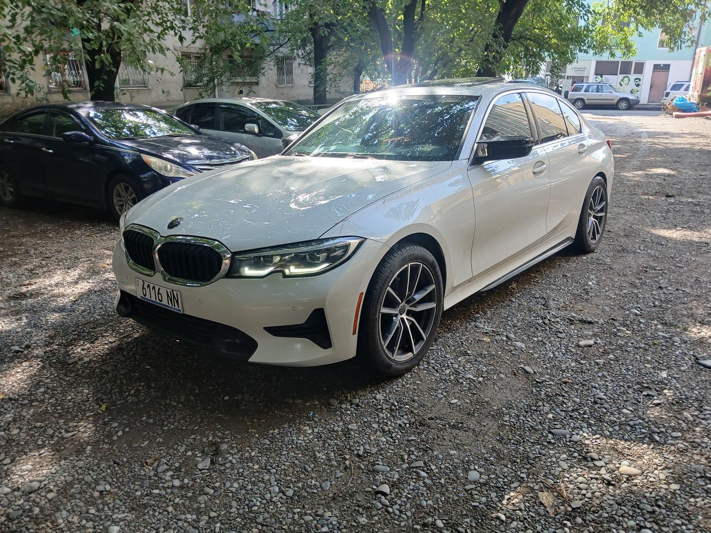 BMW 330