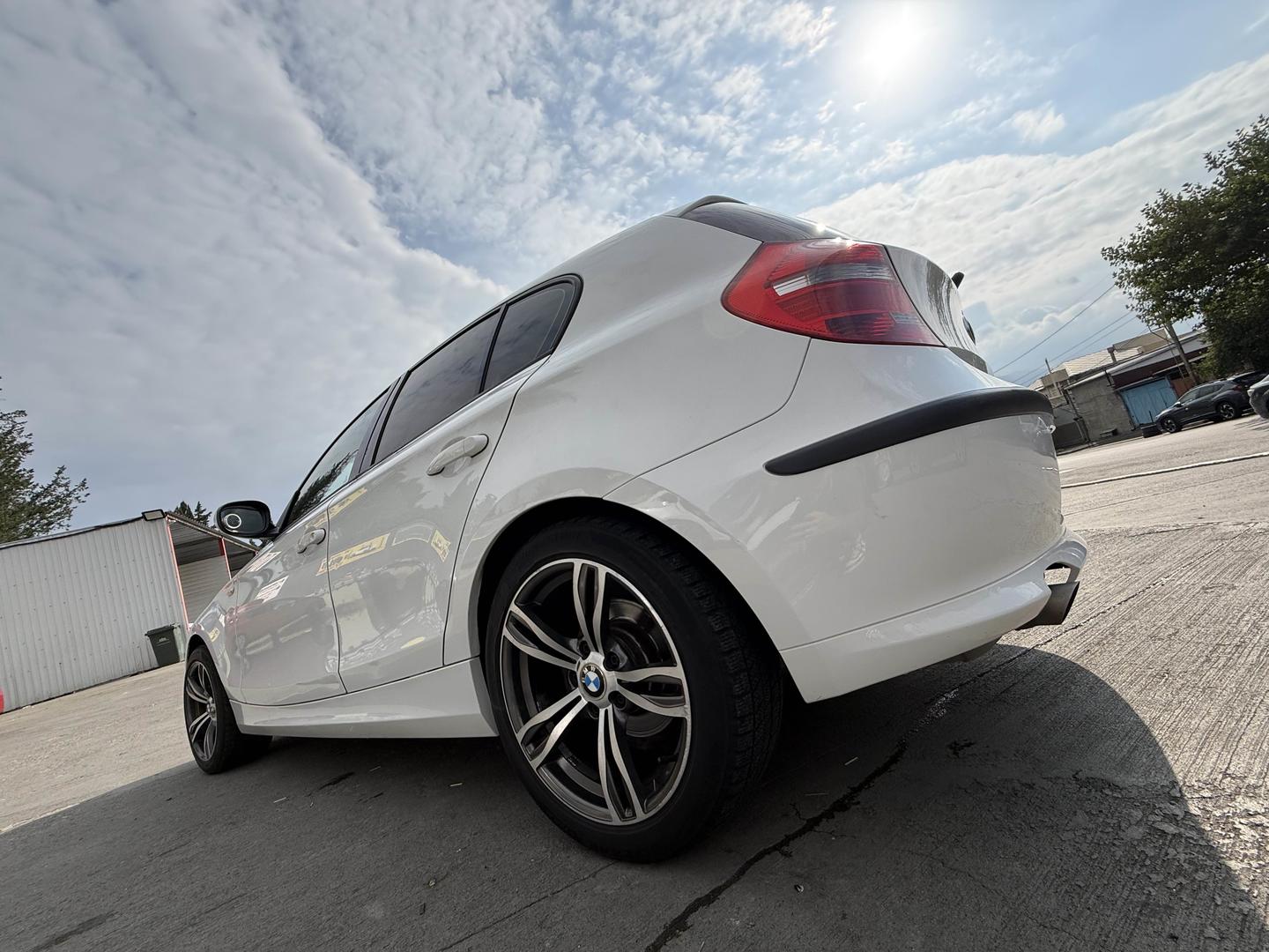 BMW 116 2010 — photo 2