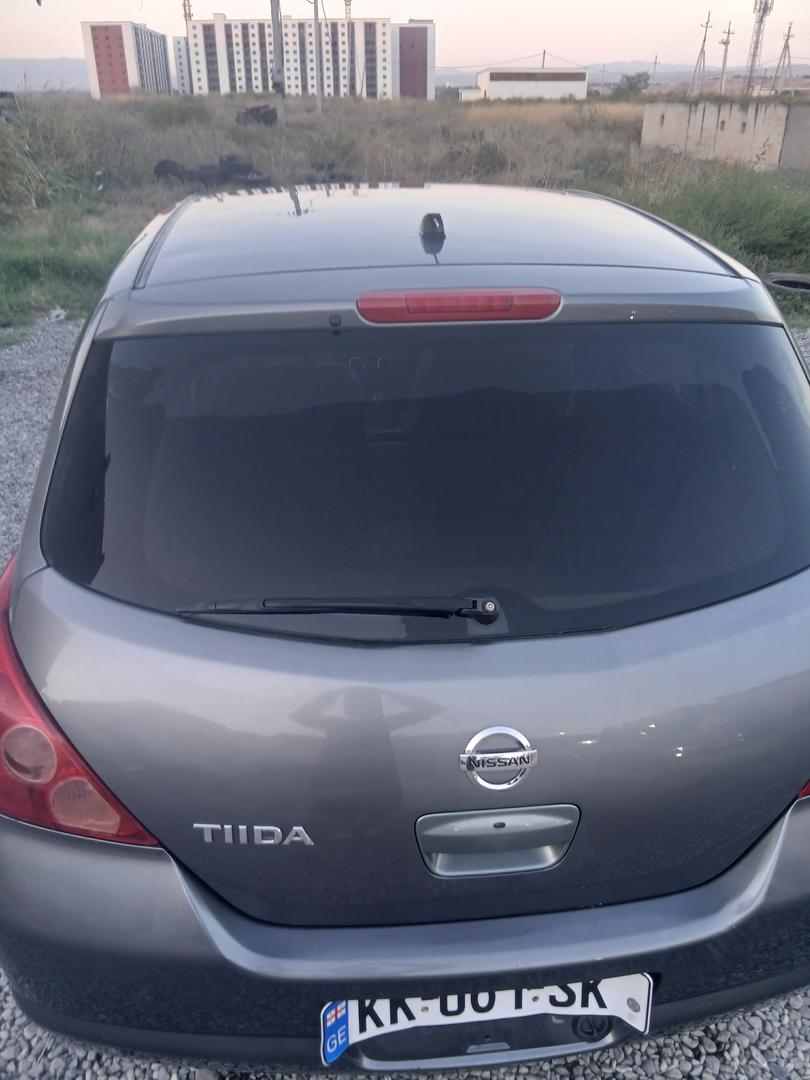 Nissan Tiida