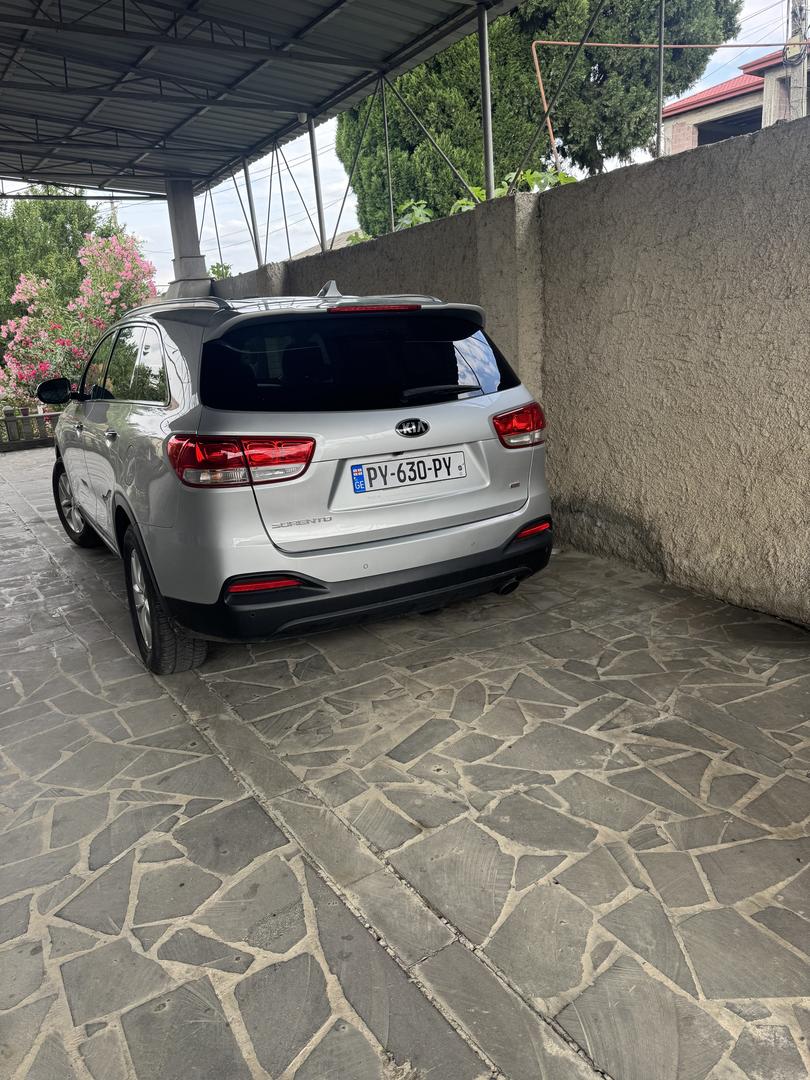 Kia Sorento 2016 — photo 2