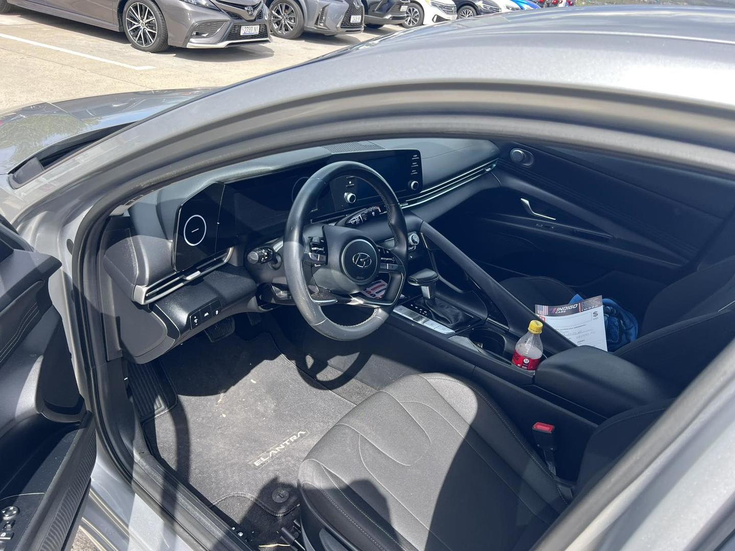 Hyundai Elantra 2022 — photo 2