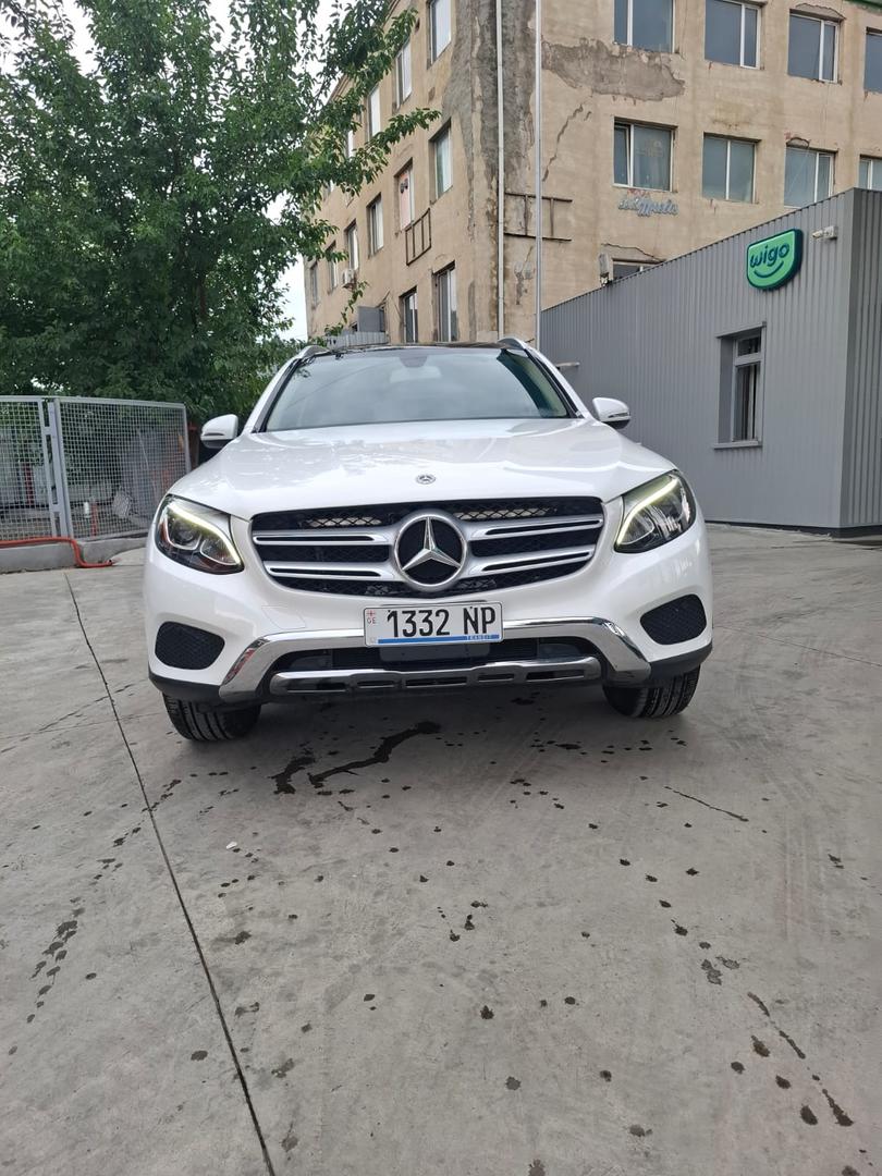 Mercedes-Benz GLC 300 2019 — photo 2