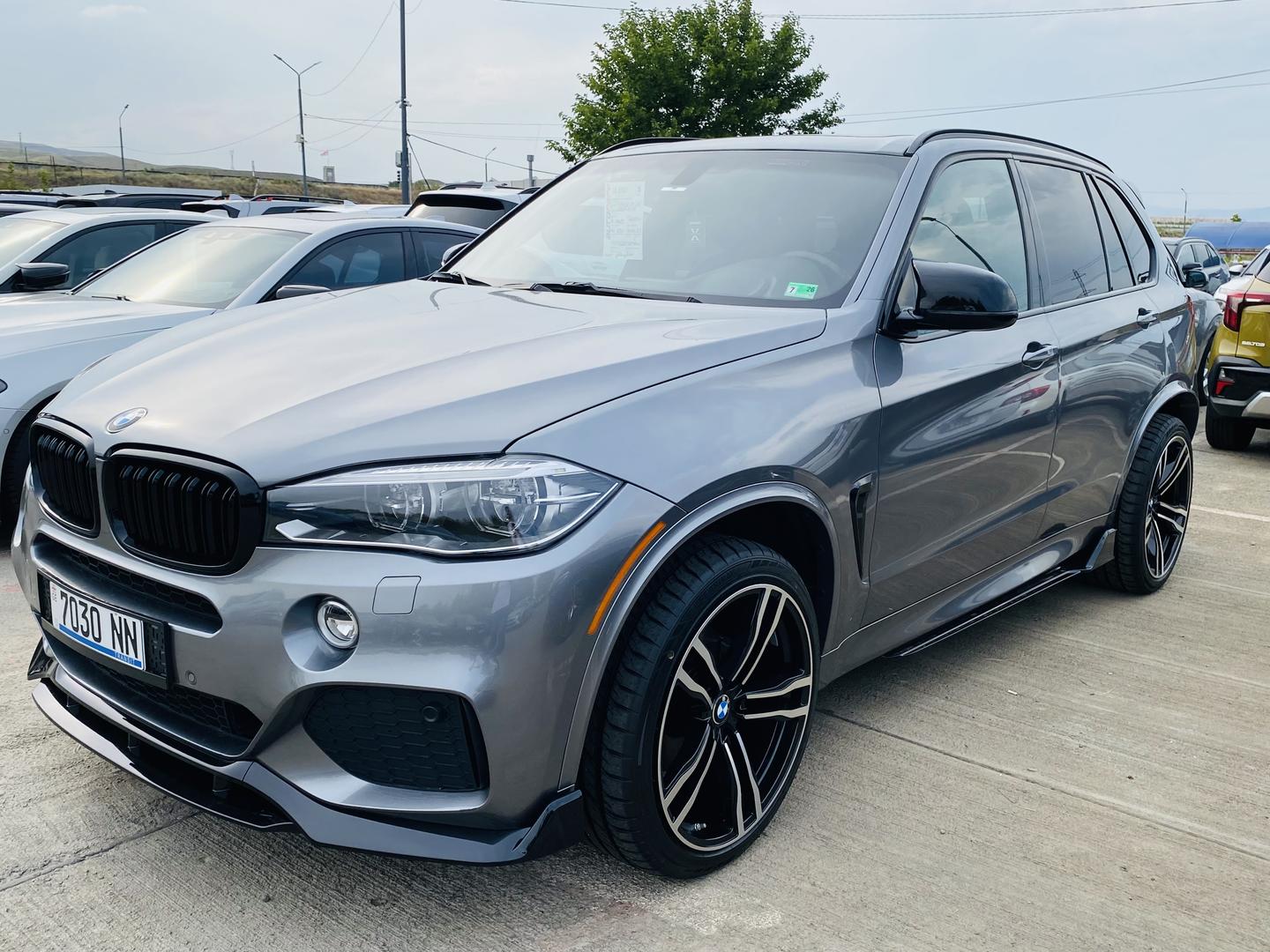 BMW X5 2015 — photo 2