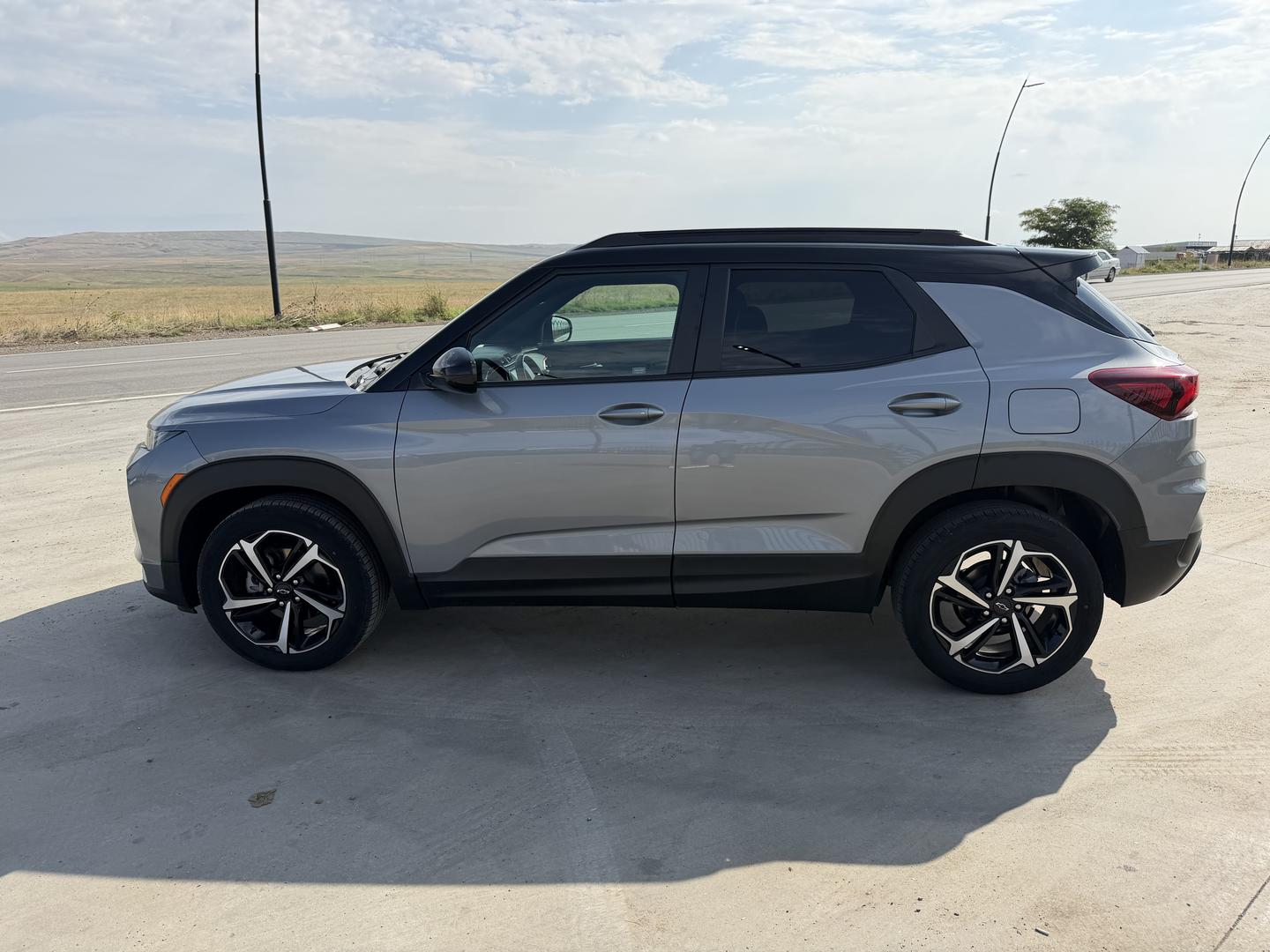 Chevrolet Trailblazer 2023 — photo 2