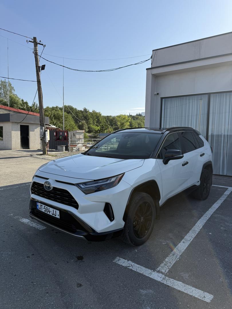 Toyota RAV4 2022 — photo 2