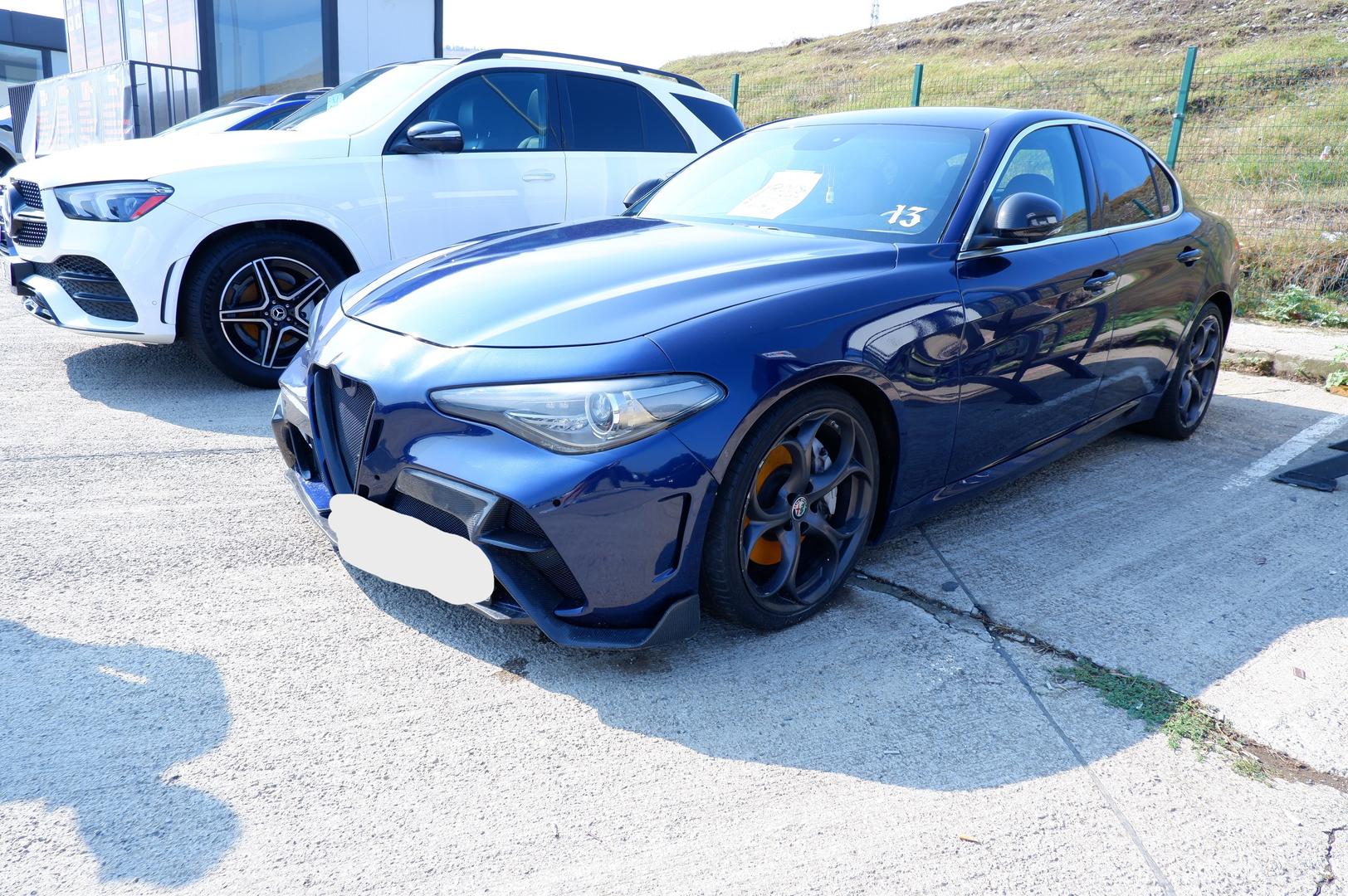 Alfa Romeo Giulia 2018 — photo 2