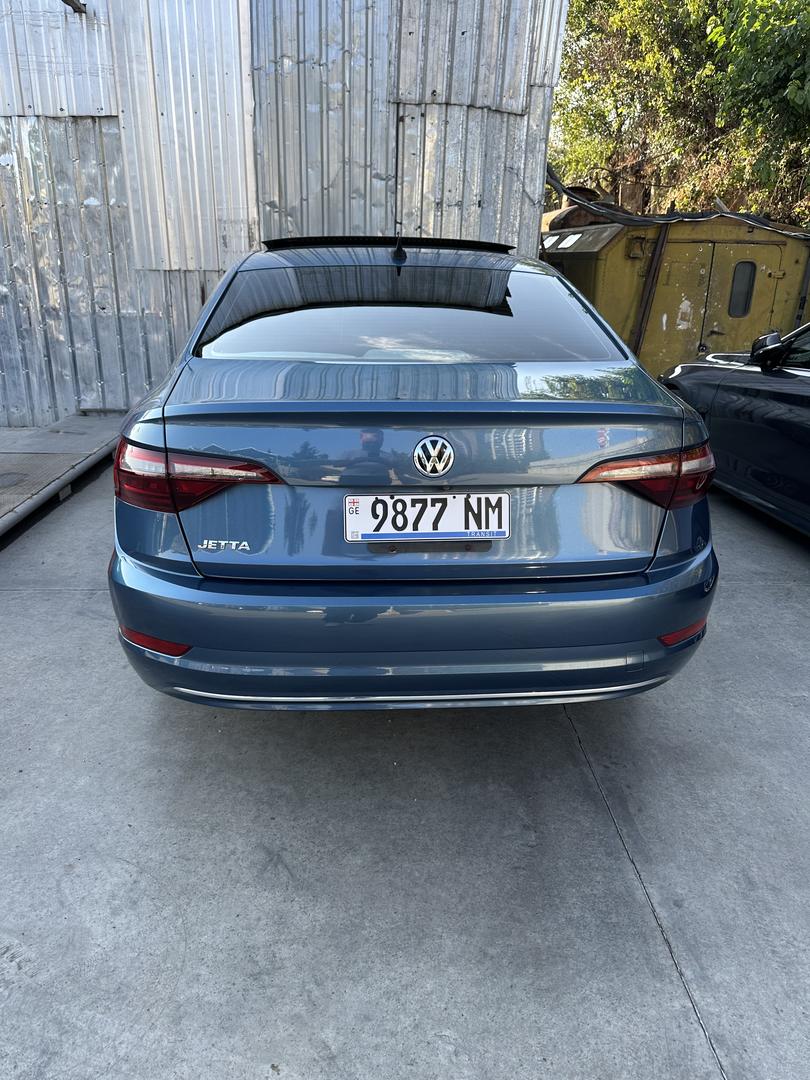 Volkswagen Jetta 2020 — photo 2