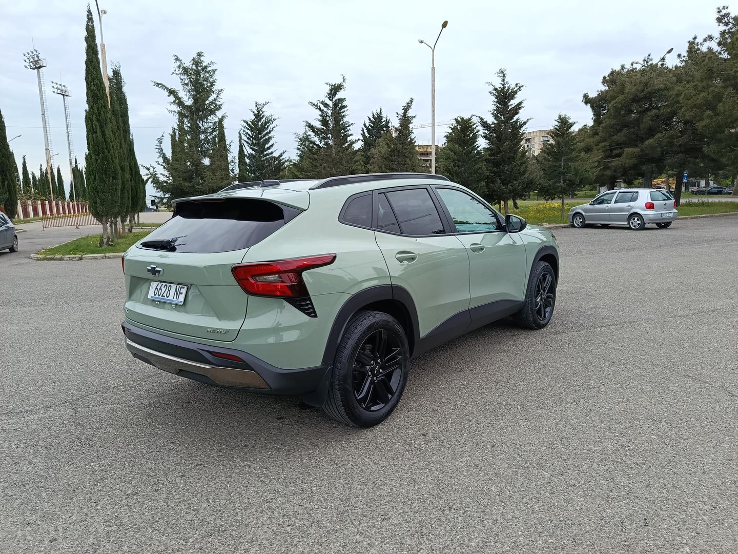Chevrolet Trax 2023 — photo 2