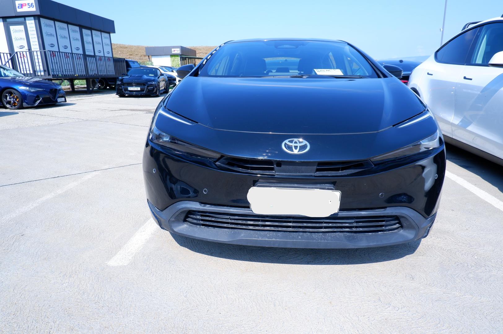 Toyota Prius 2025 — photo 2