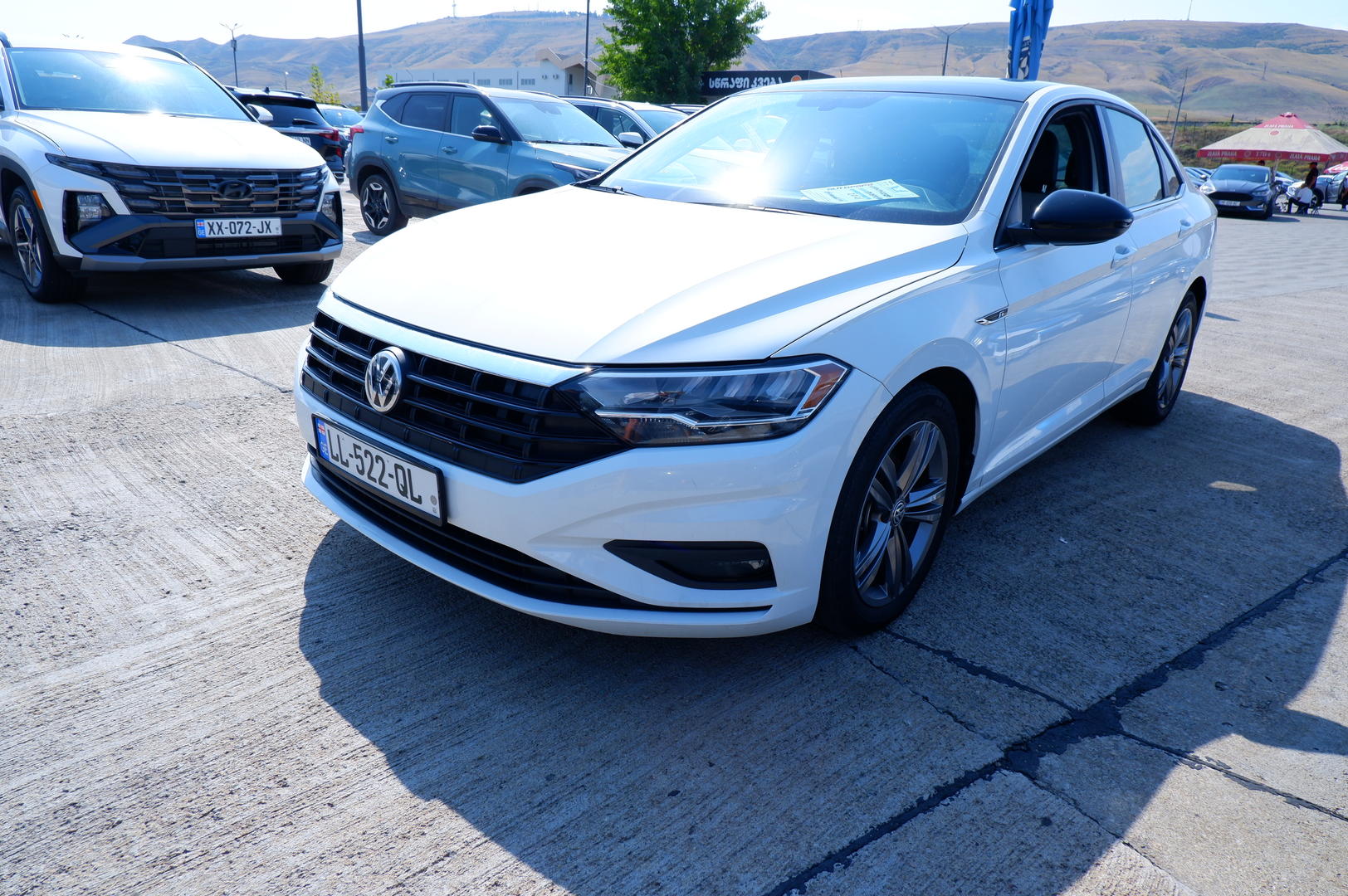 Volkswagen Jetta 2021 — photo 2