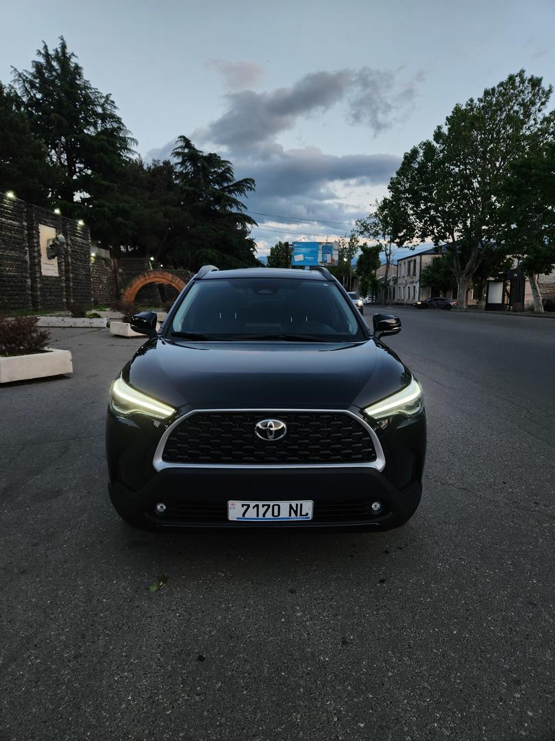 Toyota Corolla Cross 2023 — photo 2