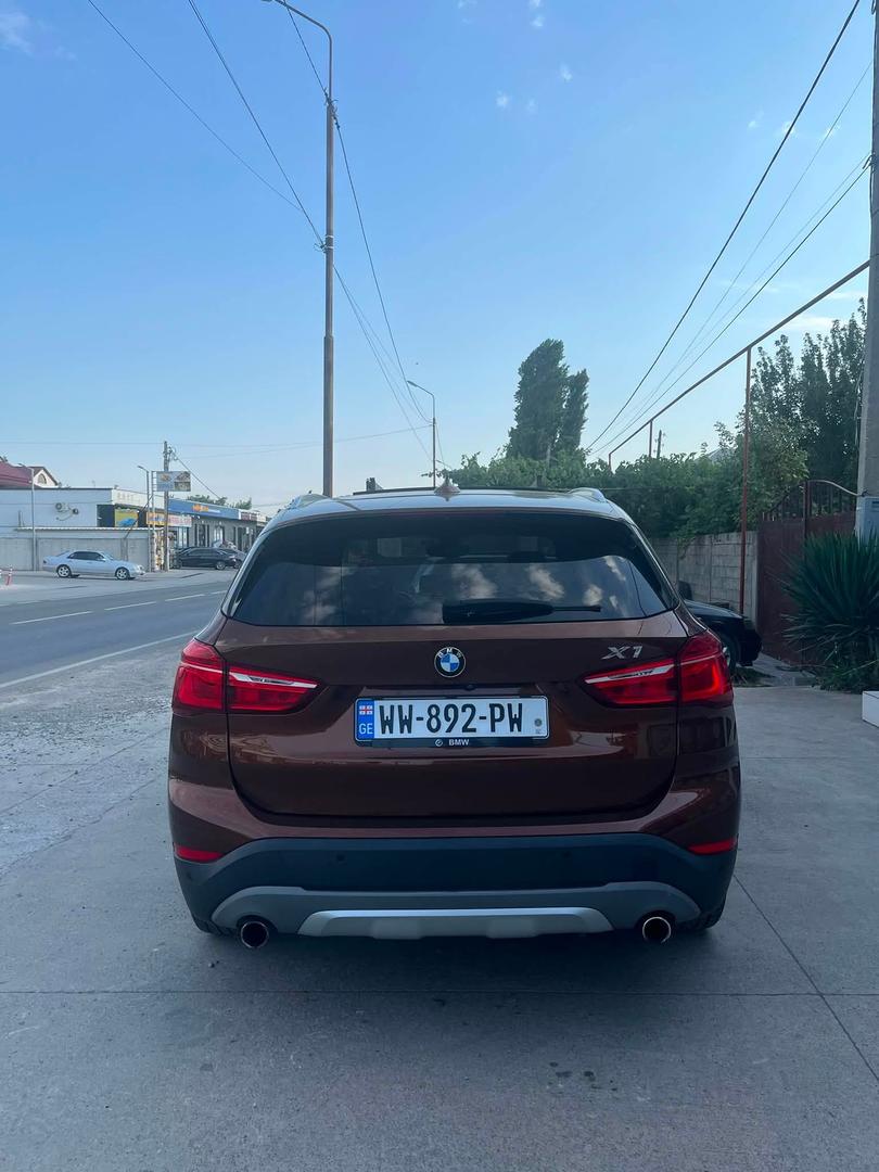 BMW X1