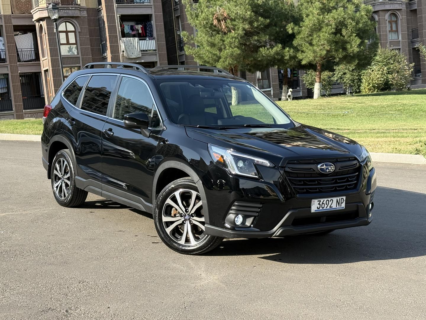 Subaru Forester 2023 — photo 2