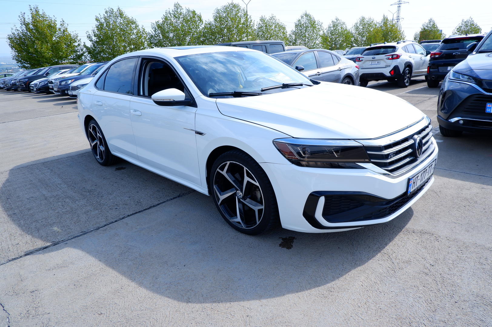 Volkswagen Passat 2020 — photo 2