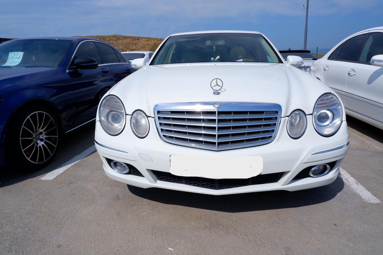 Mercedes-Benz E 320