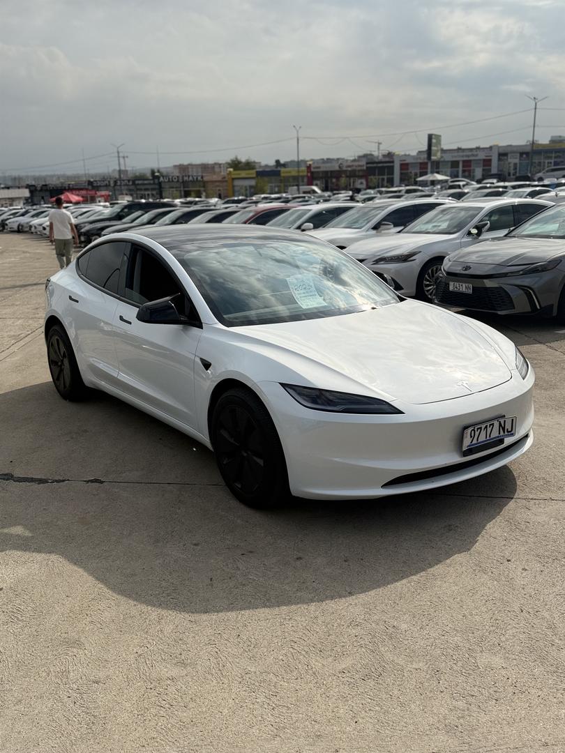 Tesla Model 3 2025 — photo 2