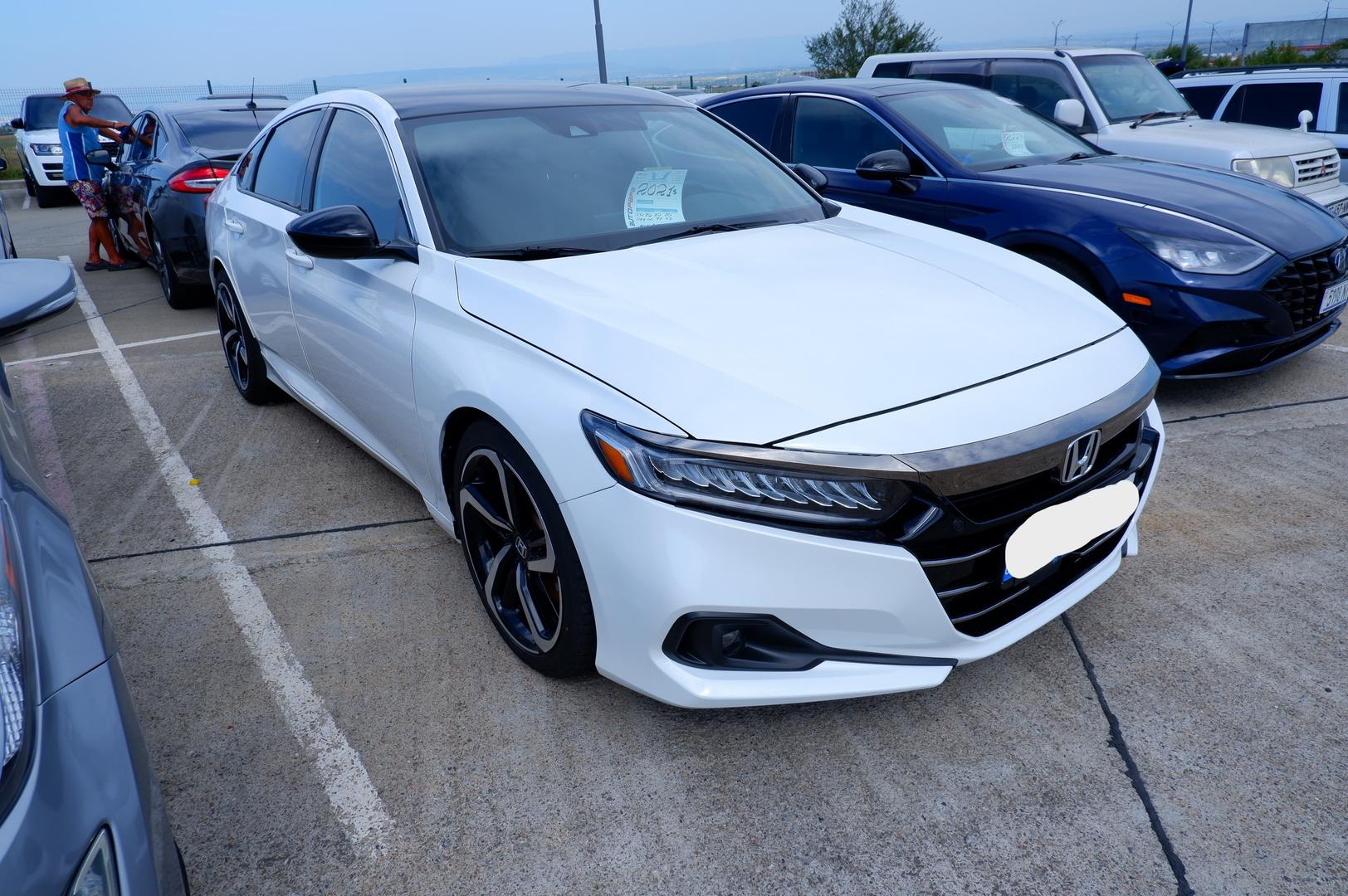 Honda Accord 2021 — photo 2