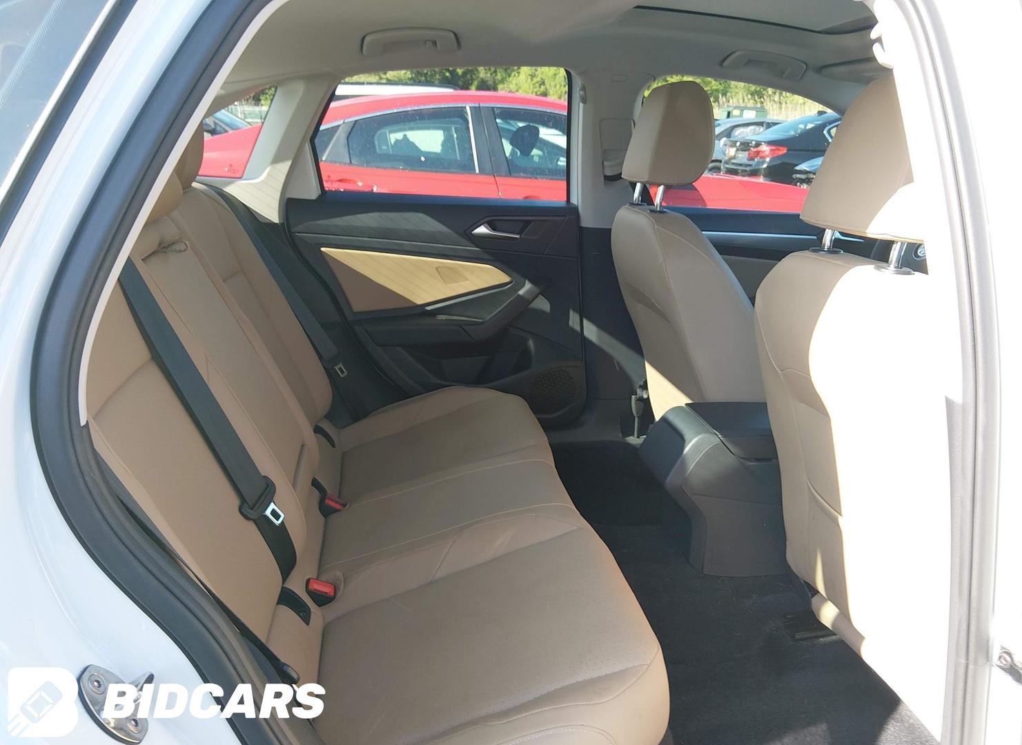 Volkswagen Jetta 2020 — photo 2