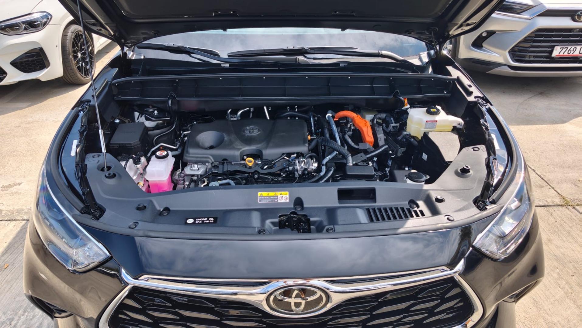 Toyota Highlander 2026 — photo 2
