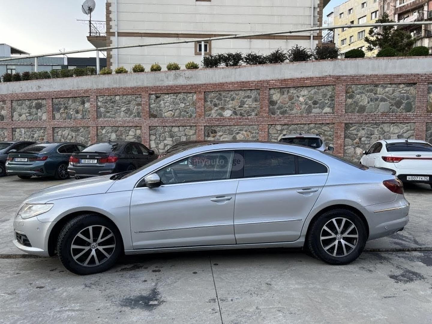 Volkswagen Passat CC 2011 — photo 2