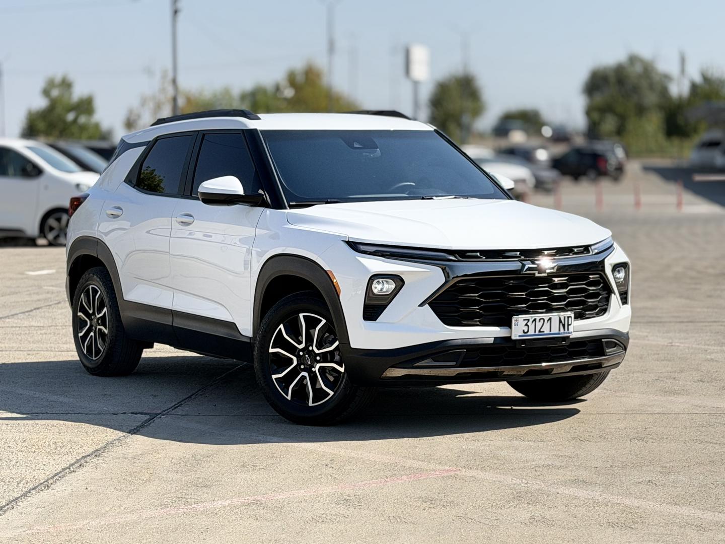 Chevrolet Trailblazer 2023 — photo 2