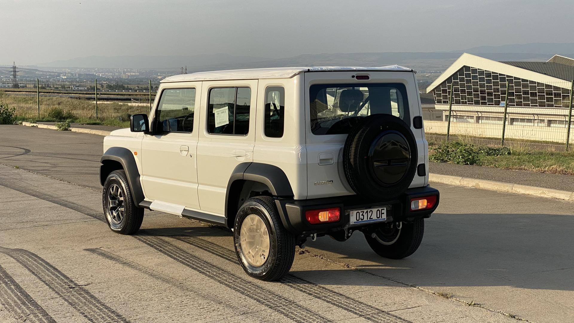 Suzuki Jimny 2026 — photo 2