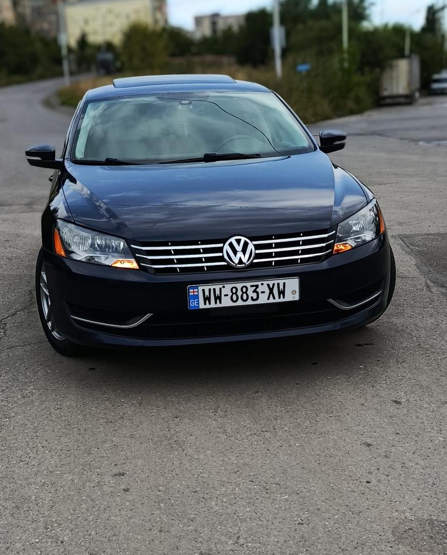 Volkswagen Passat 2012 — photo 2