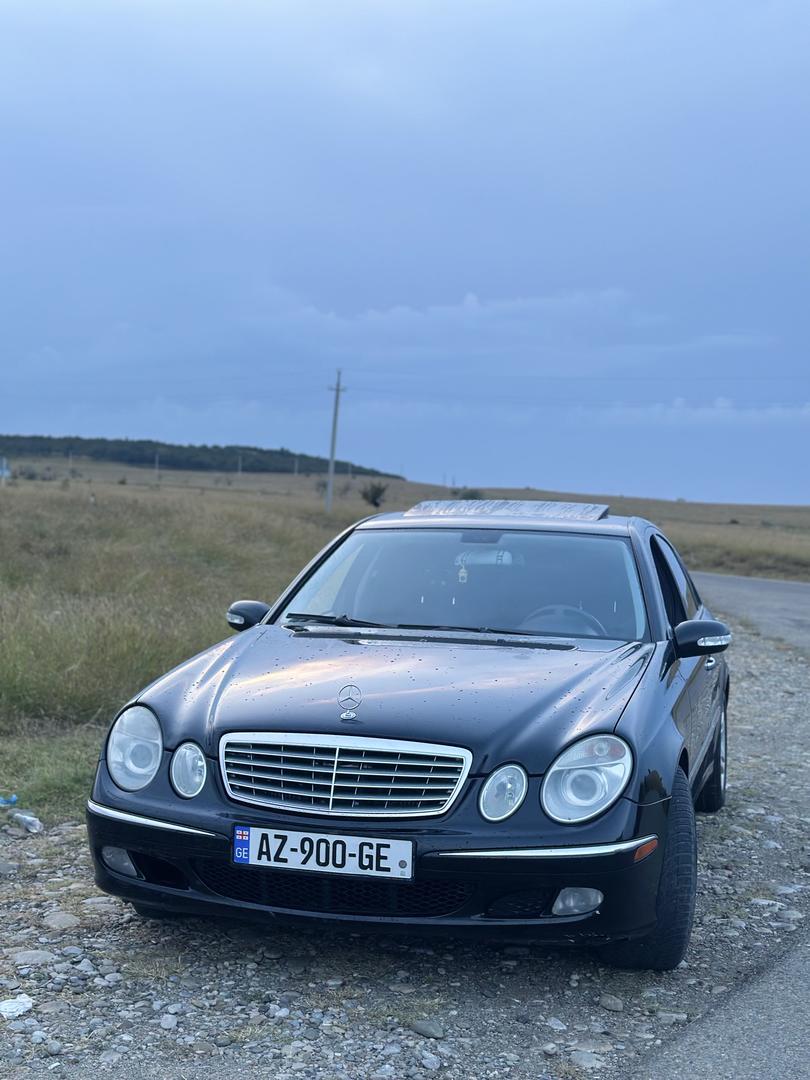 Mercedes-Benz 320