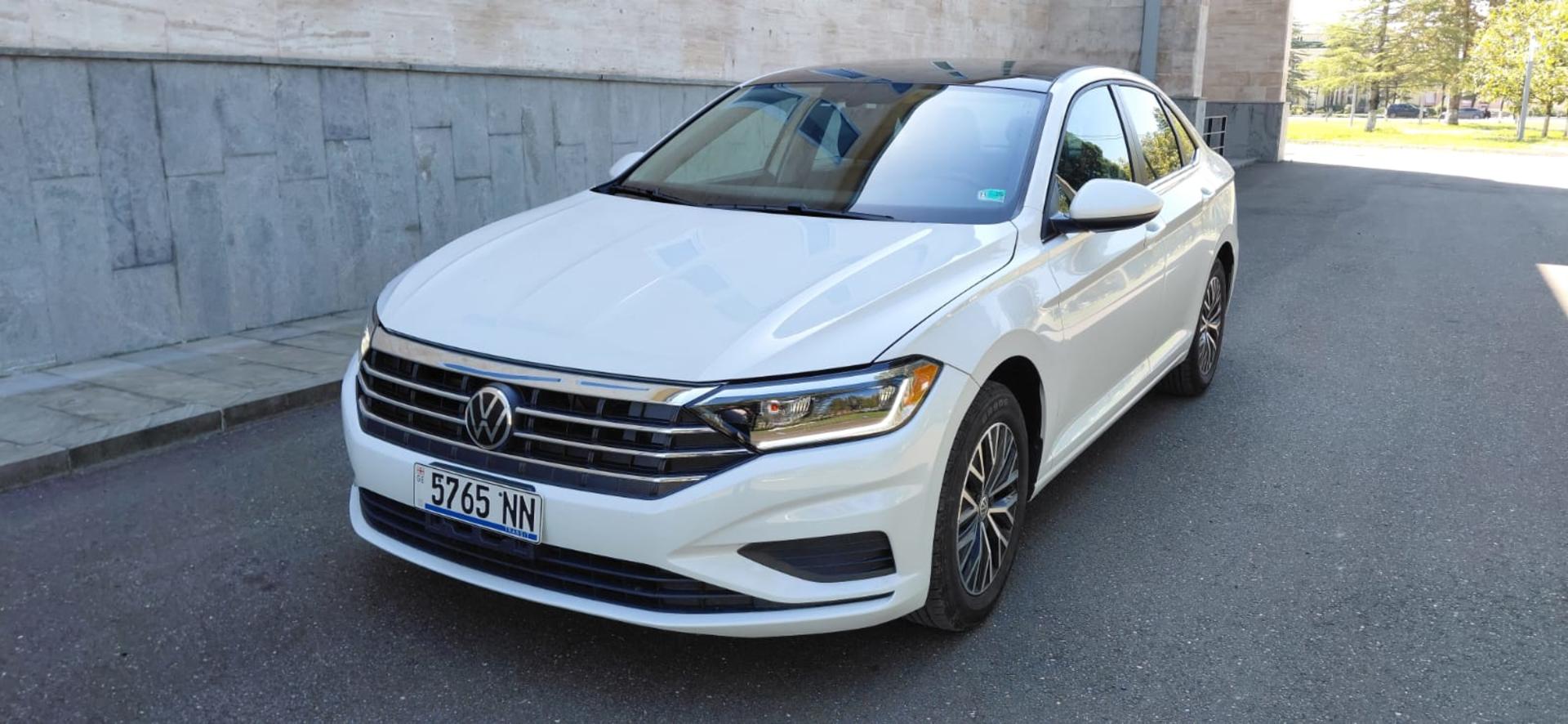 Volkswagen Jetta 2021 — photo 2