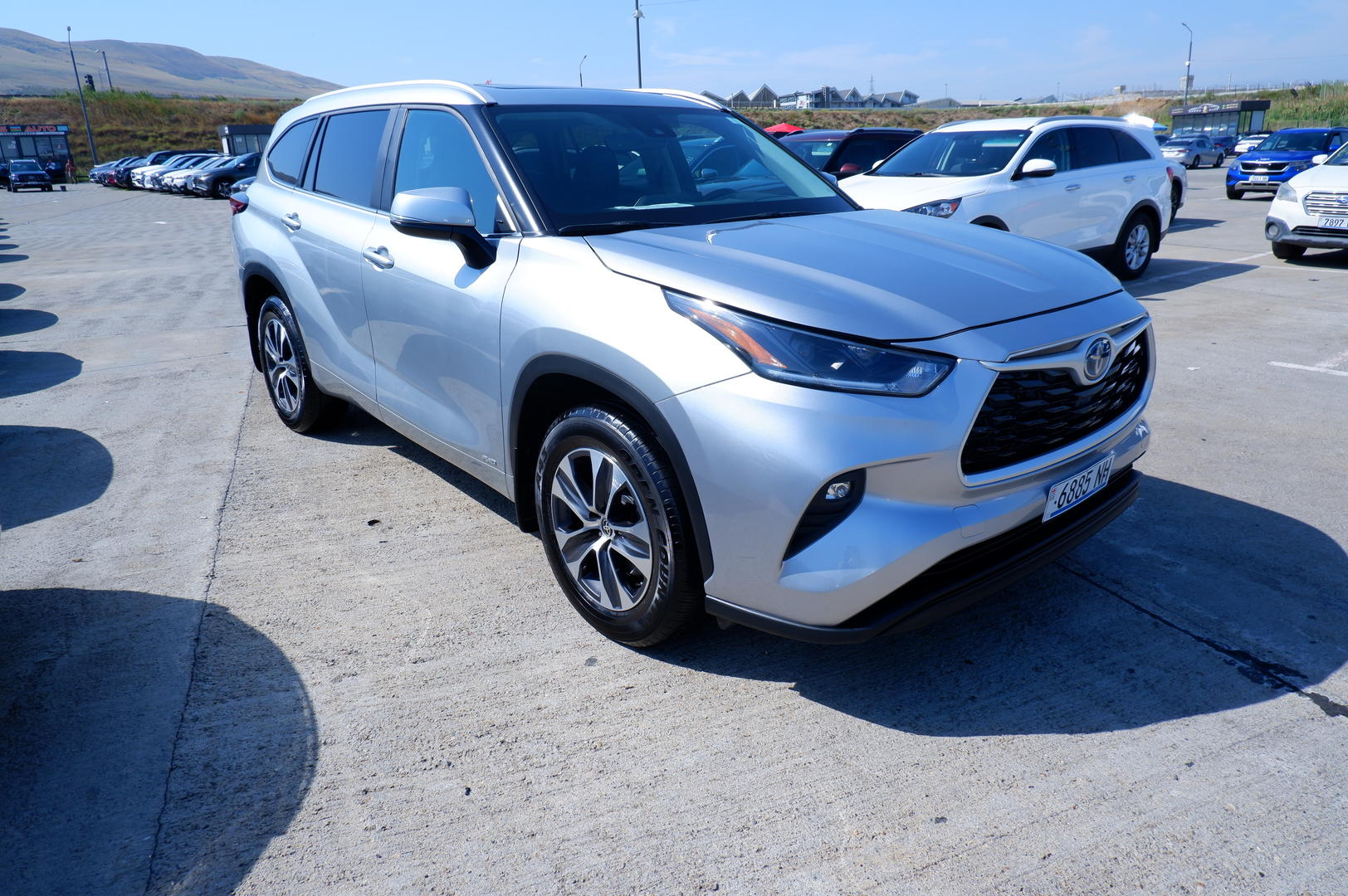 Toyota Highlander 2024 — photo 2