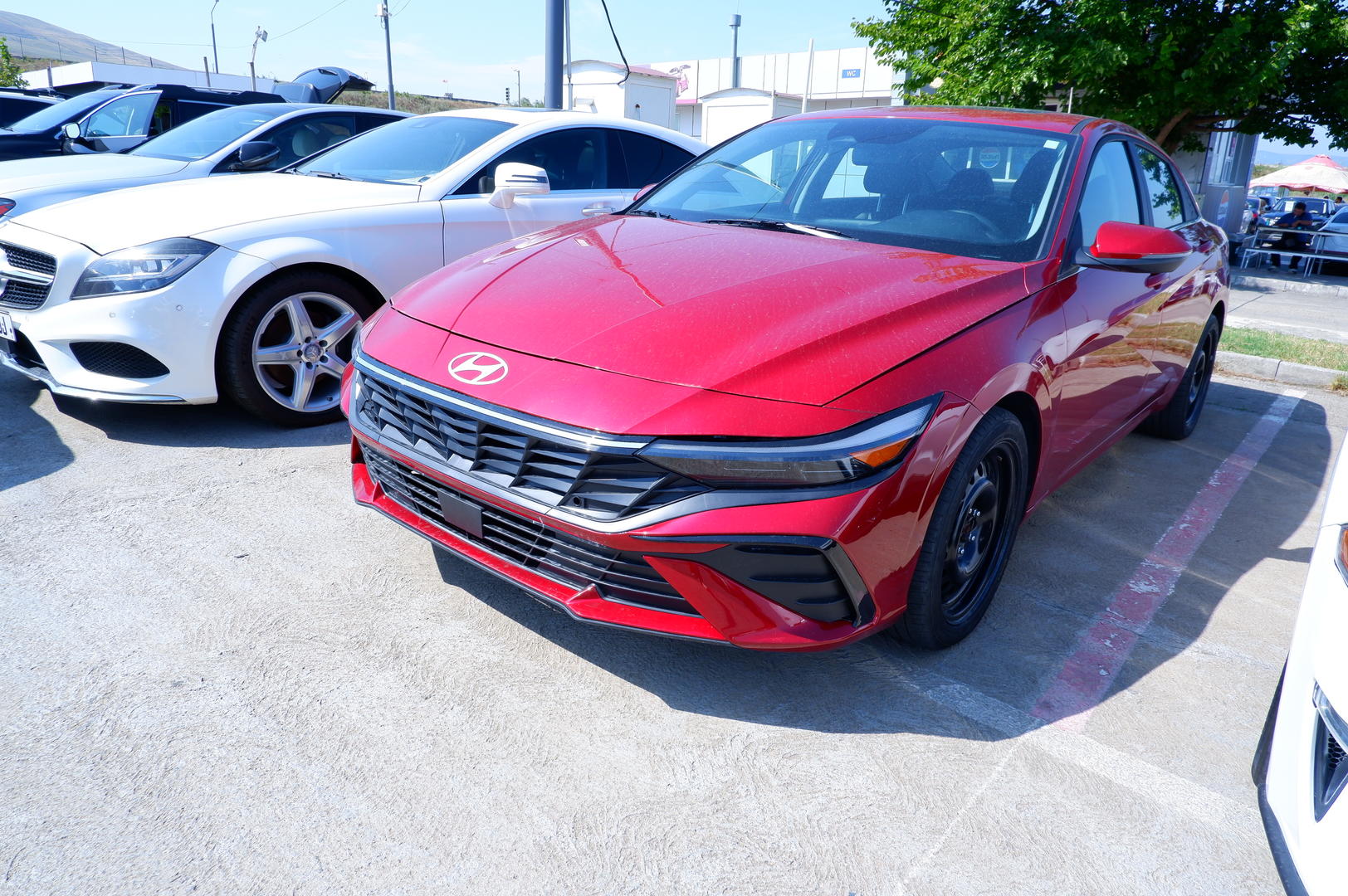 Hyundai Elantra 2024 — photo 2
