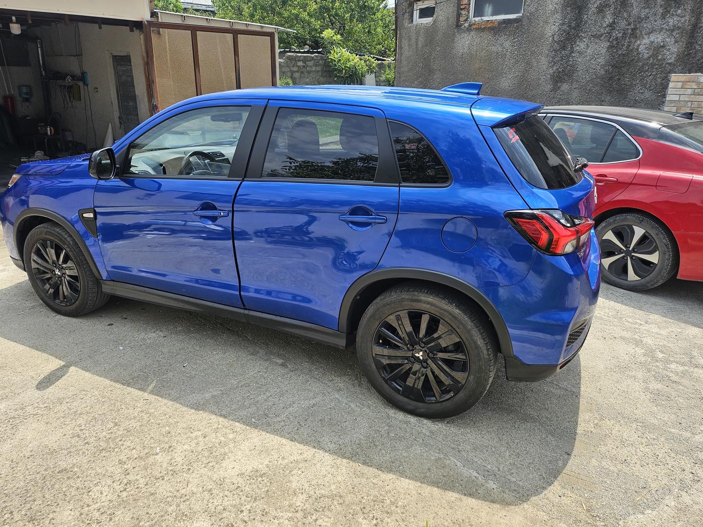 Mitsubishi Outlander Sport 2023 — photo 2