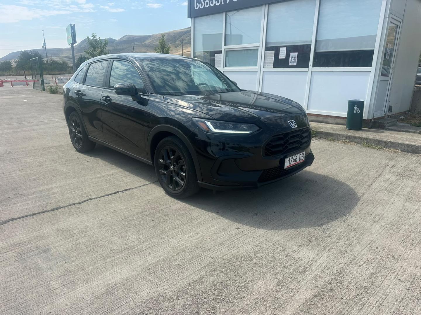 Honda HR-V 2023 — photo 2