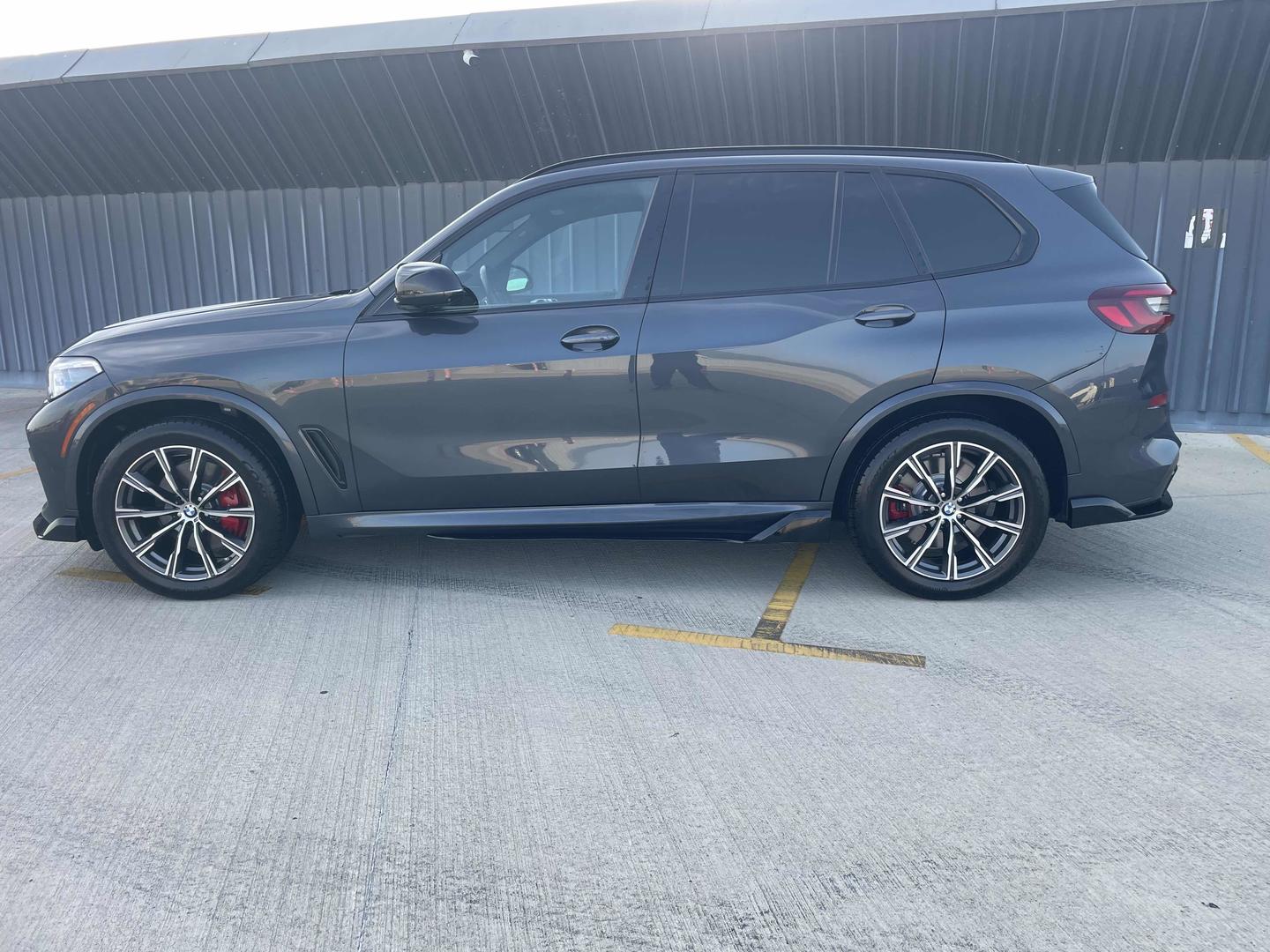 BMW X5 2021 — photo 2