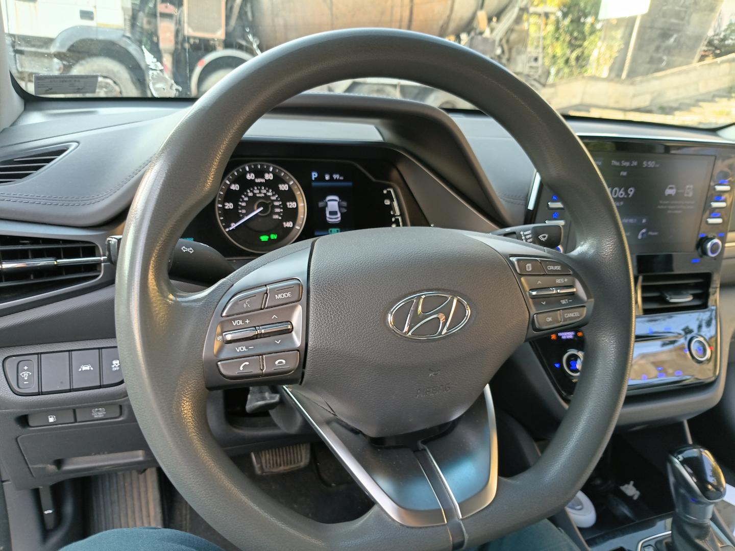Hyundai Ioniq