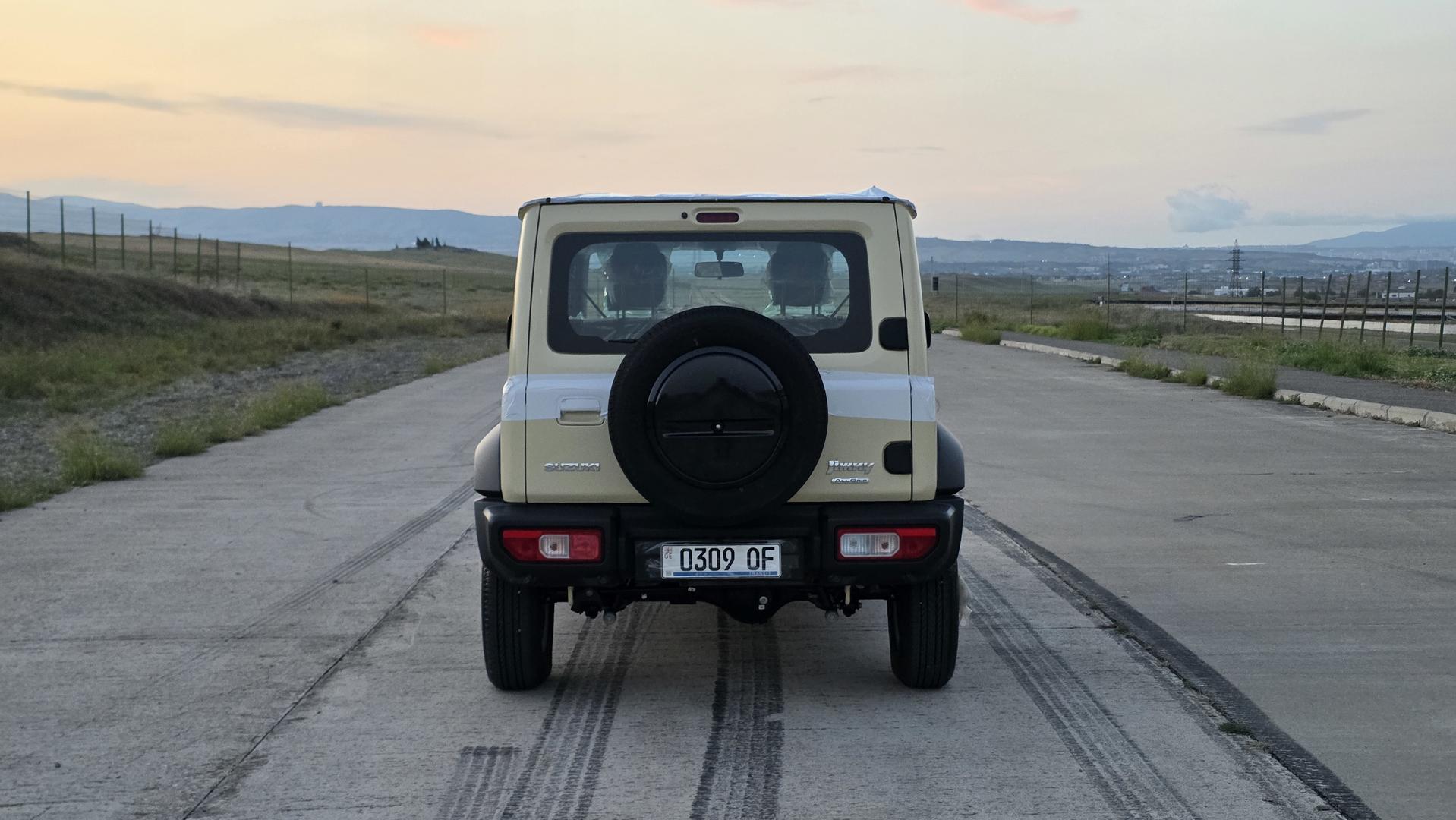 Suzuki Jimny 2026 — photo 2