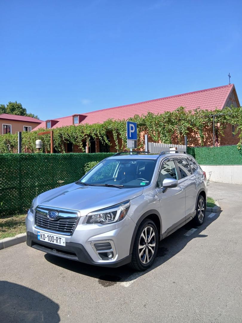 Subaru Forester 2019 — photo 2
