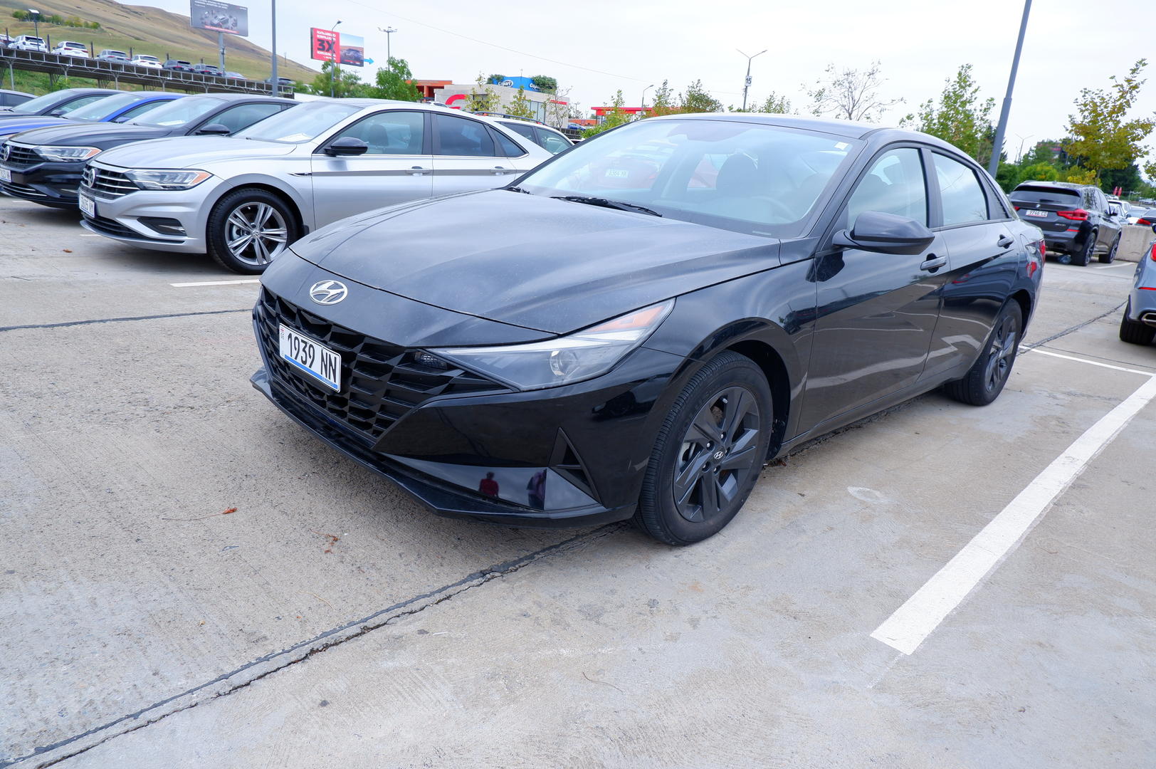 Hyundai Elantra 2023 — photo 2