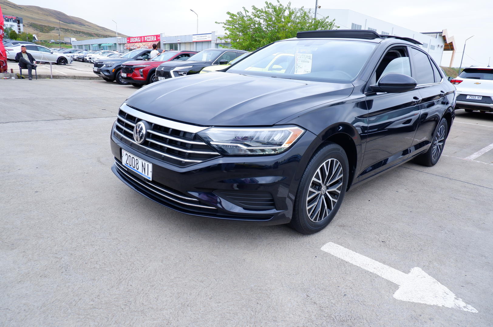 Volkswagen Jetta 2021 — photo 2