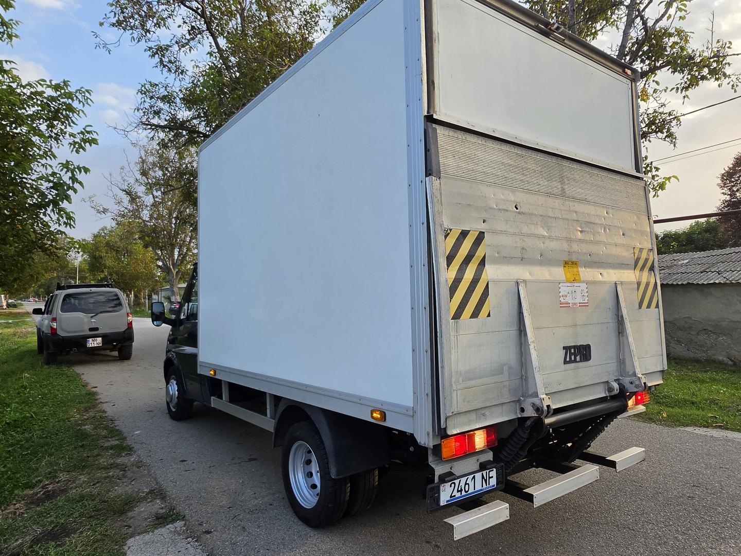 Ford Transit 2008 — photo 2