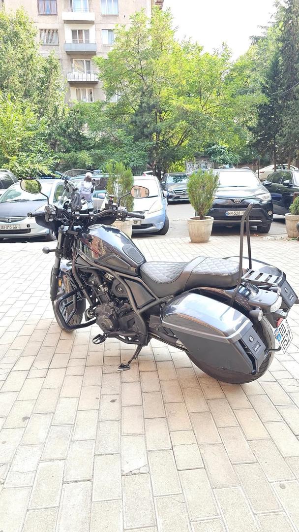 Honda CBR1000RR 2023 — photo 2