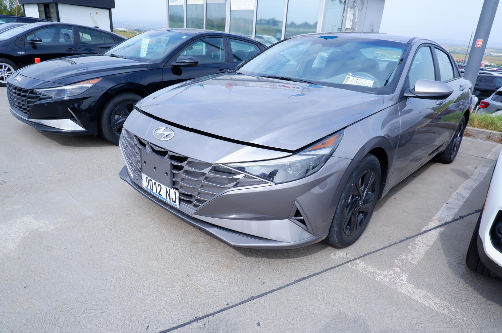 Hyundai Elantra 2022 — photo 2