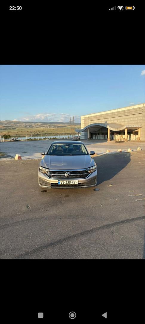 Volkswagen Jetta 2022 — photo 2