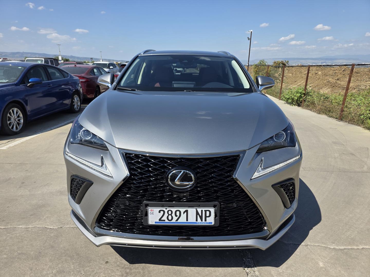 Lexus NX 300 2022 — photo 2