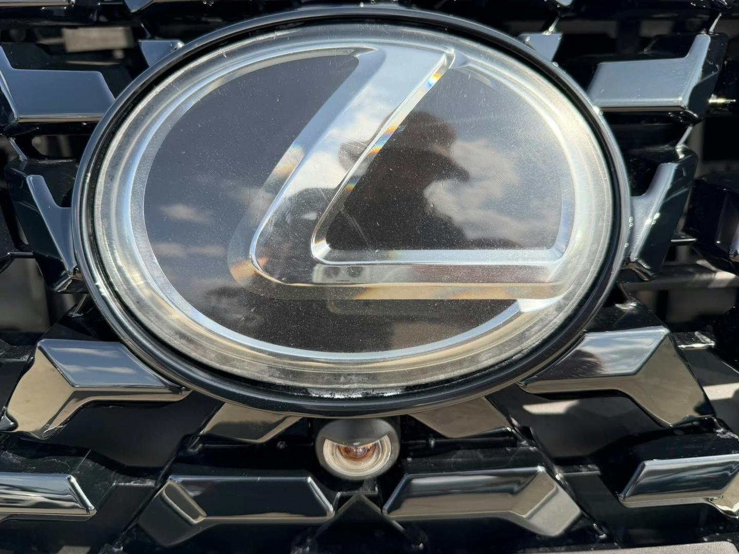 Lexus GX 460 2019 — photo 2