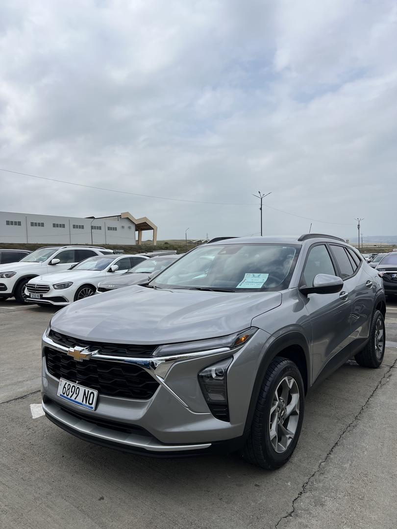 Chevrolet Trax 2023 — photo 2