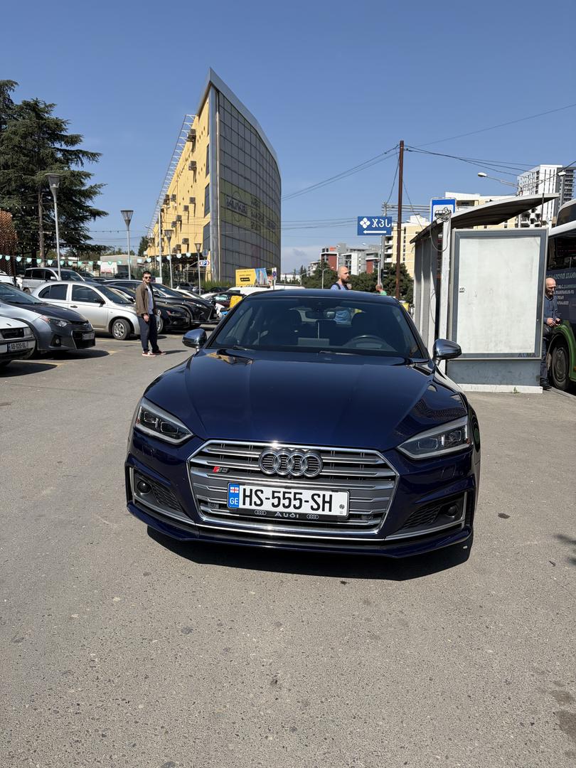 Audi S5