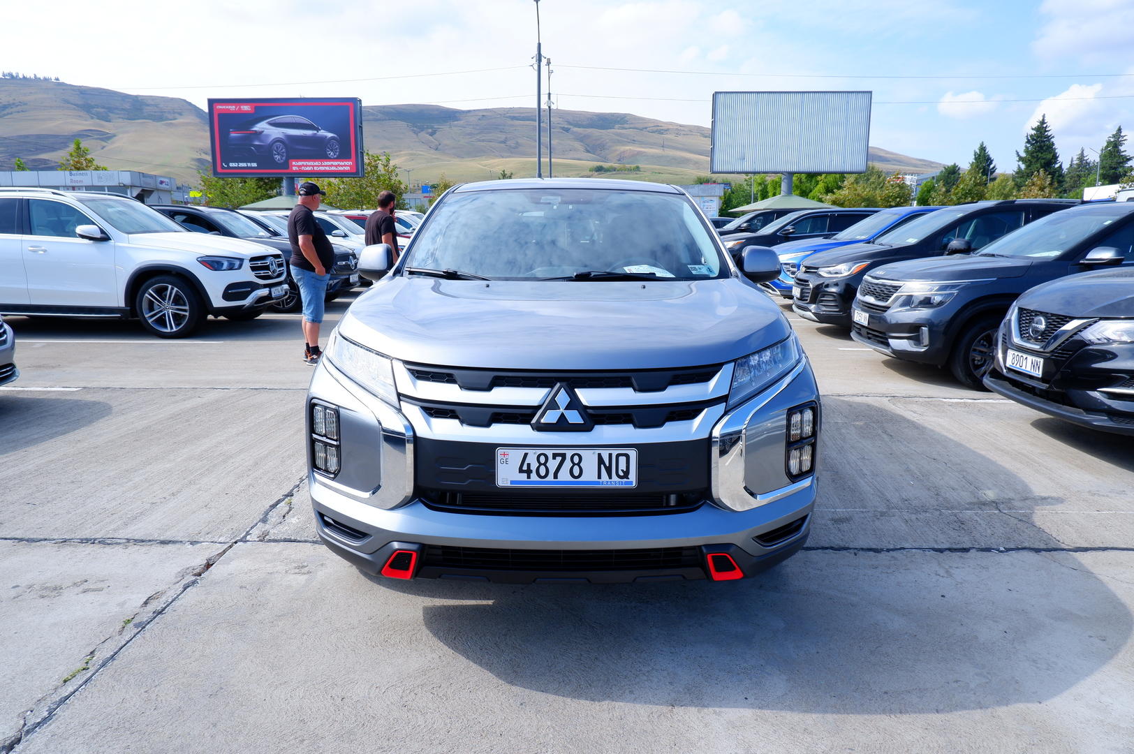 Mitsubishi Outlander Sport 2023 — photo 2