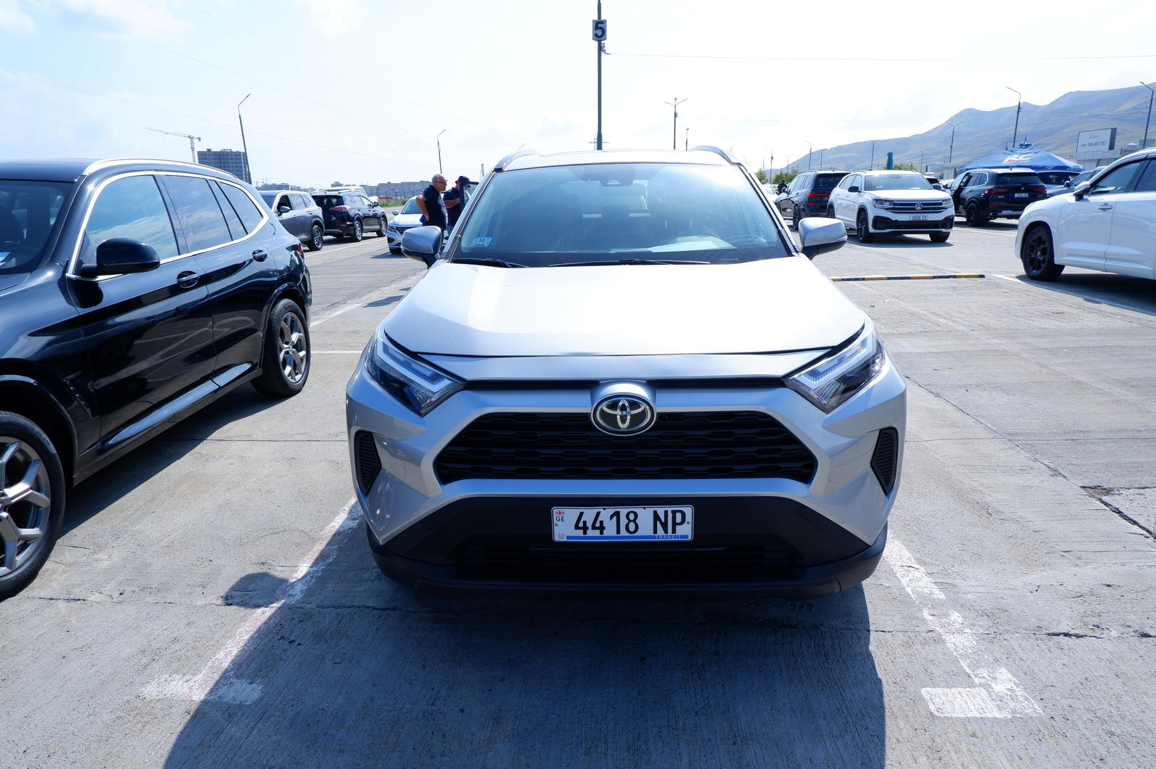 Toyota RAV4 2022 — photo 2